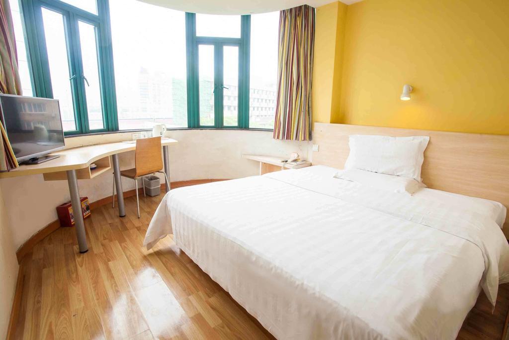 7Days Inn Beijing Xiaocun Subway Station Room photo