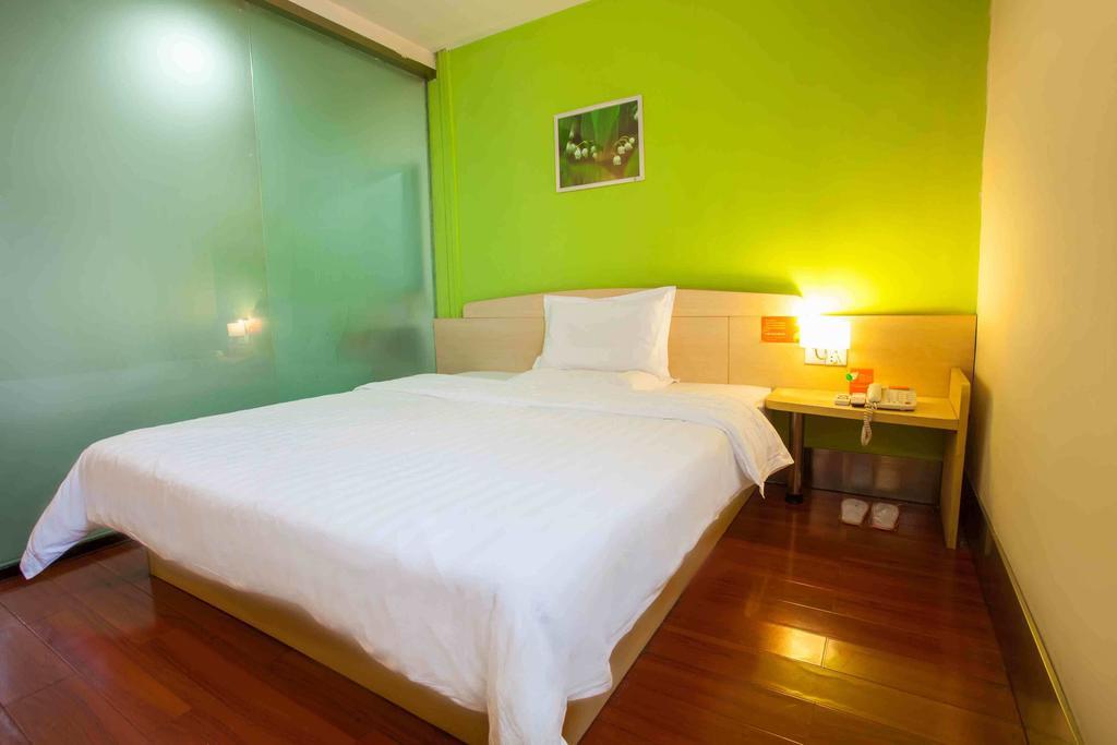 7Days Inn Beijing Xiaocun Subway Station Room photo